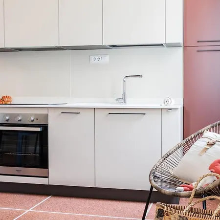 Апартаменты Orange Диано-Марина