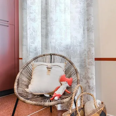 Apartment Orange