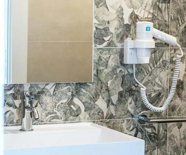 Orange * Діано-Марина