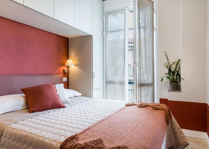 Апартаменты Orange Диано-Марина