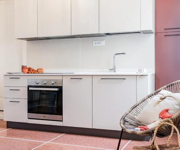 Апартаменты Orange Диано-Марина